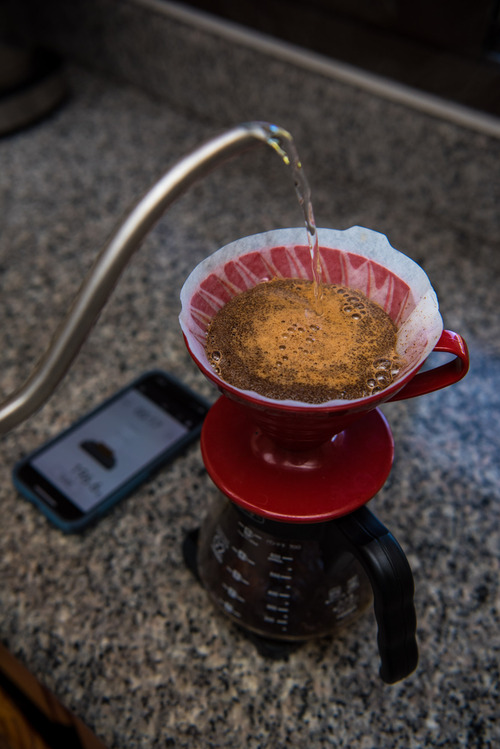 Flat bottom pour over